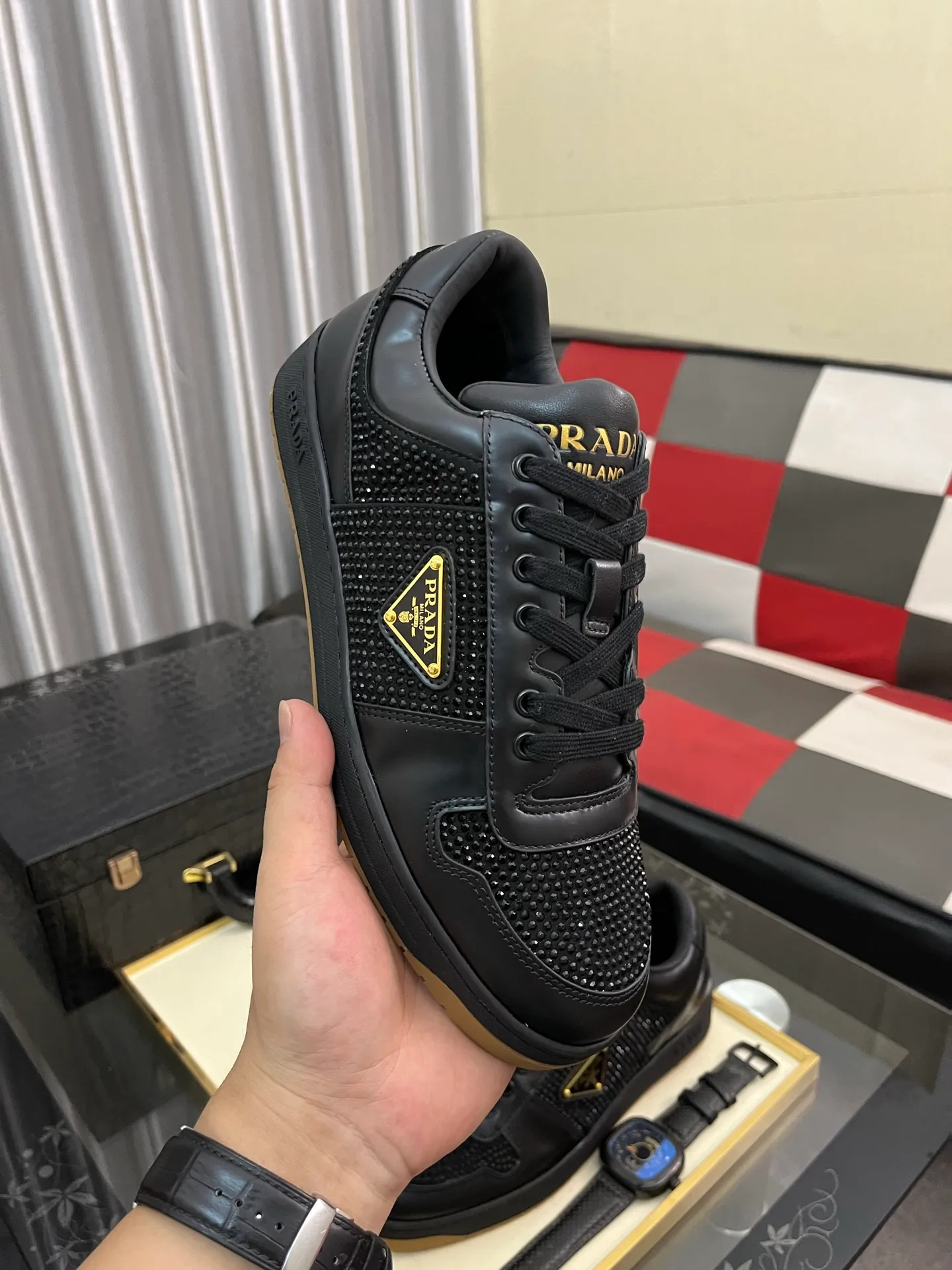 Men's shoes 💰680⌚️⌚️【PRADA】Prada - high-end quality original order 🔍🔍🔍casual sports shoes - Upper: 🔝 Nappa calfskin, perforated calfskin, shoe body sewn brand metal fasteners, tongue screen-printed high frequency brand logo - Lining: water-dyed cowhide - Outsole: ultra-light TPU foam rubber; two-color molded outsole -Ultra-high quality control and fine workmanship: outstanding (high-end, extravagance, class) -Size: 38-44 (45, can be customized)